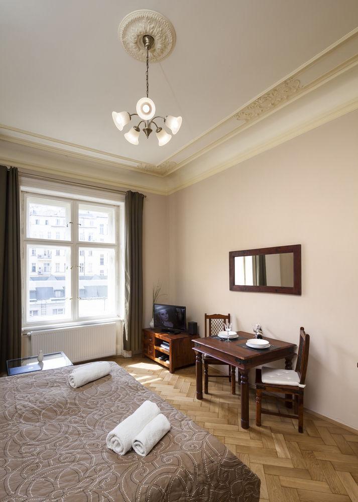 Old Town - Dusni Apartments Prága Kültér fotó